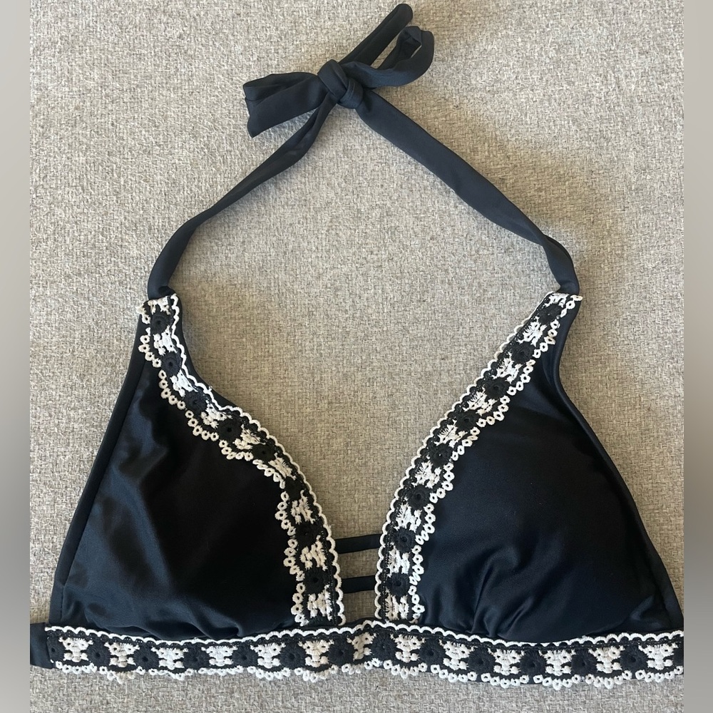 Kona Sol Black with White Lace Swim Bikini Top